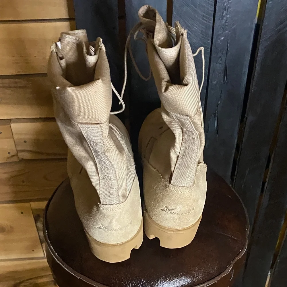 Wellco T130 Tan Hot Weather Lace-Up Jungle Boots size 12W (wide)